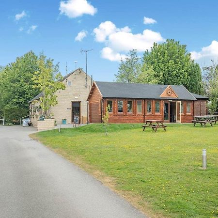 Longnor Wood Holiday Park Buitenkant foto