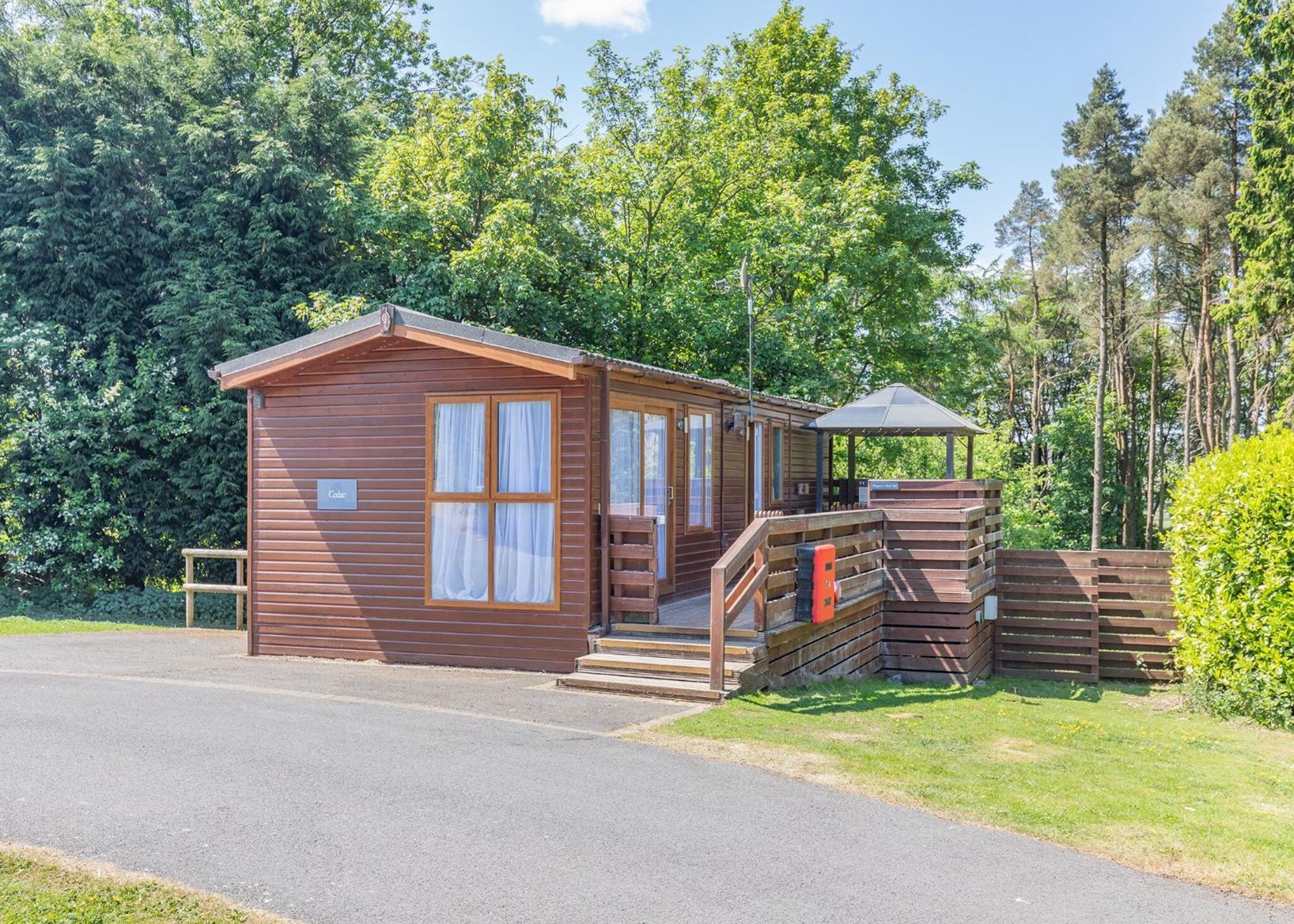 Longnor Wood Holiday Park Buitenkant foto