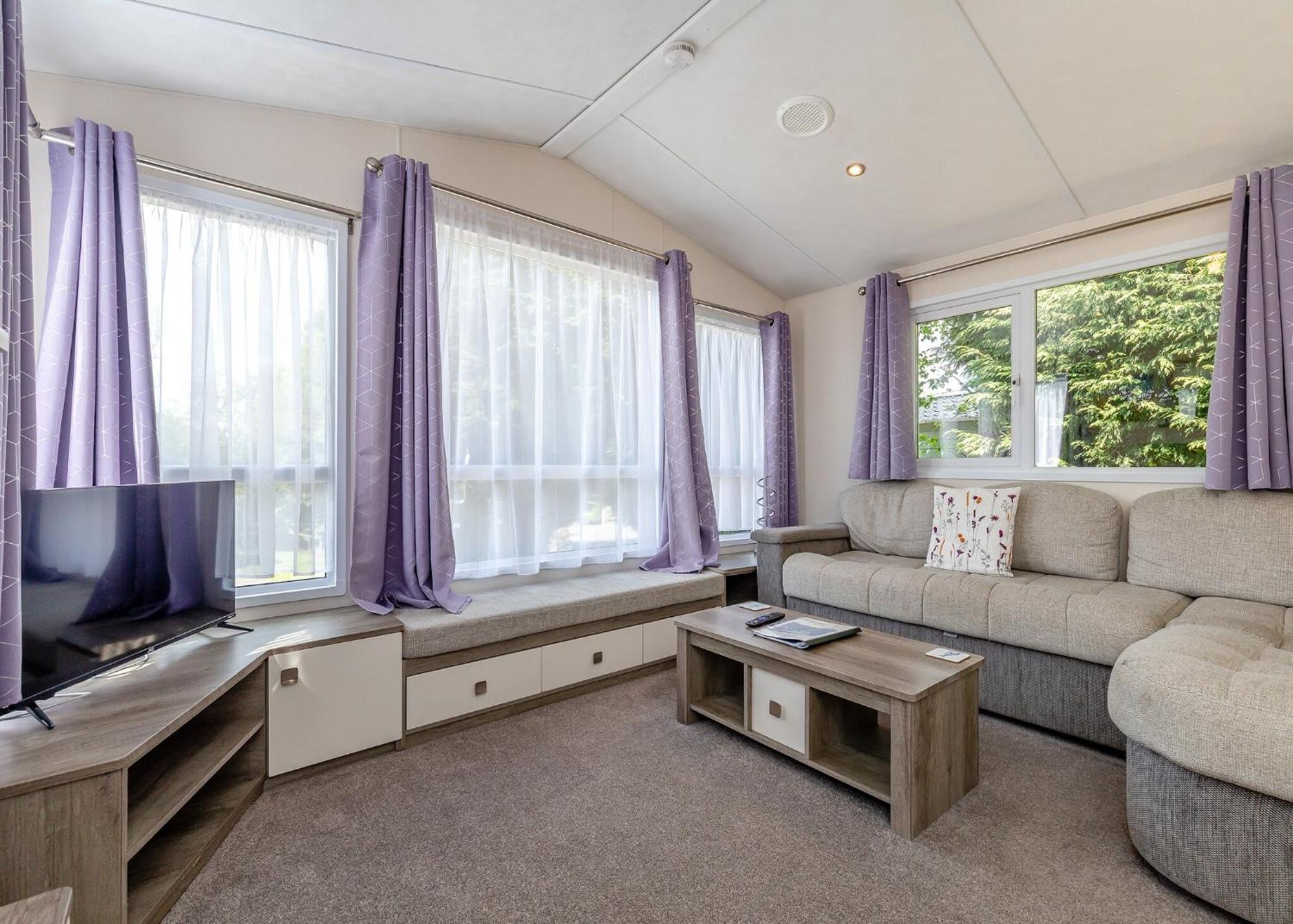 Longnor Wood Holiday Park Buitenkant foto