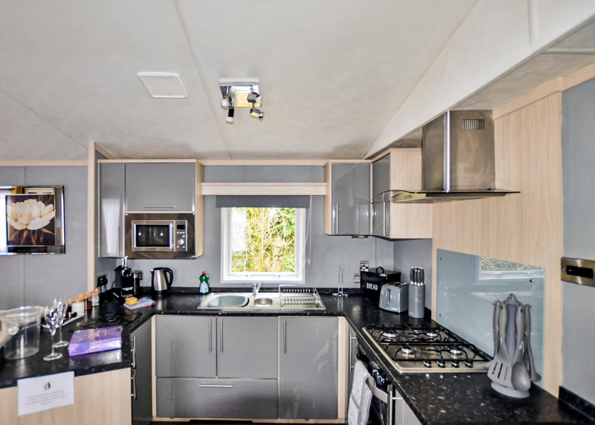 Longnor Wood Holiday Park Buitenkant foto
