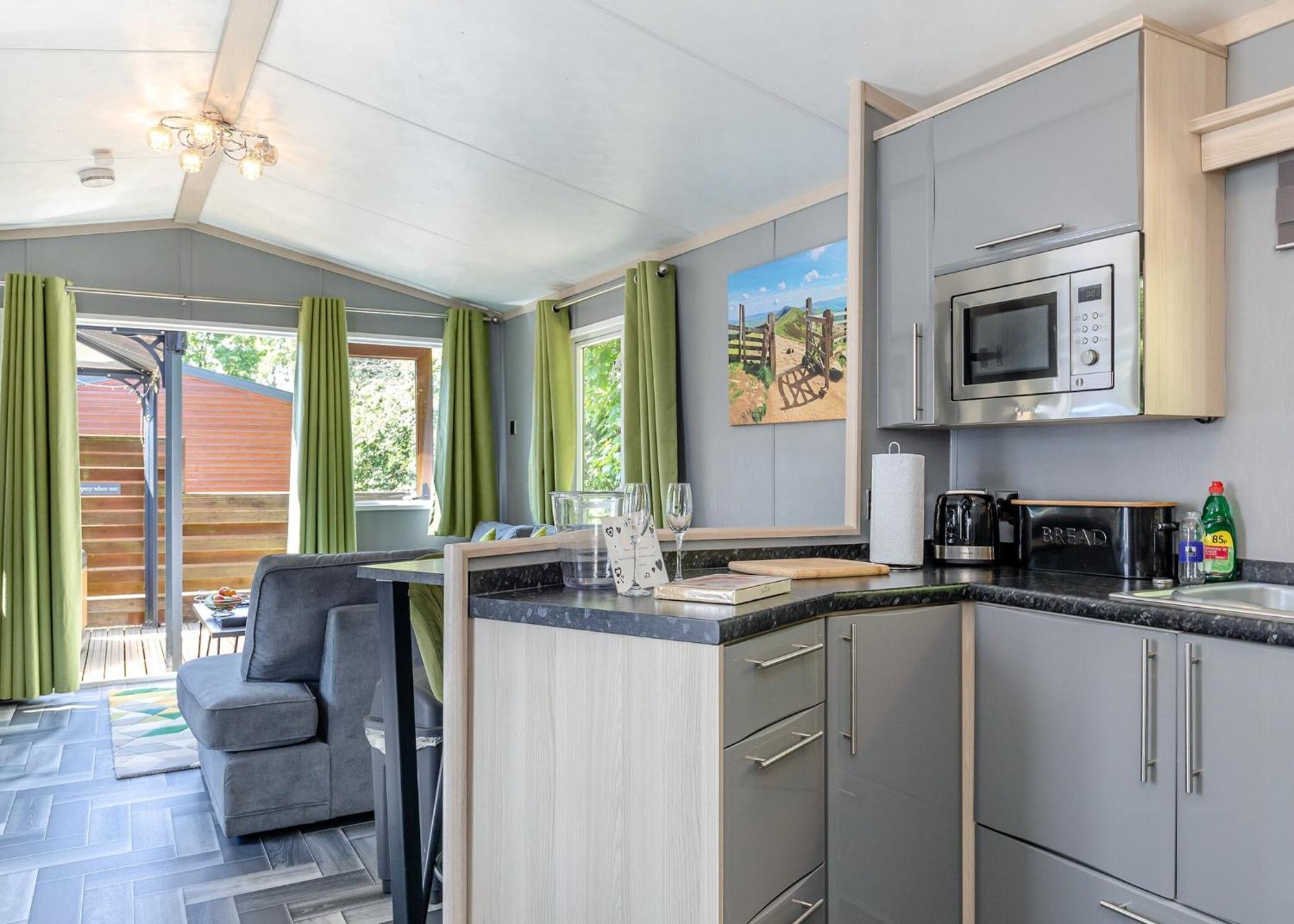 Longnor Wood Holiday Park Buitenkant foto