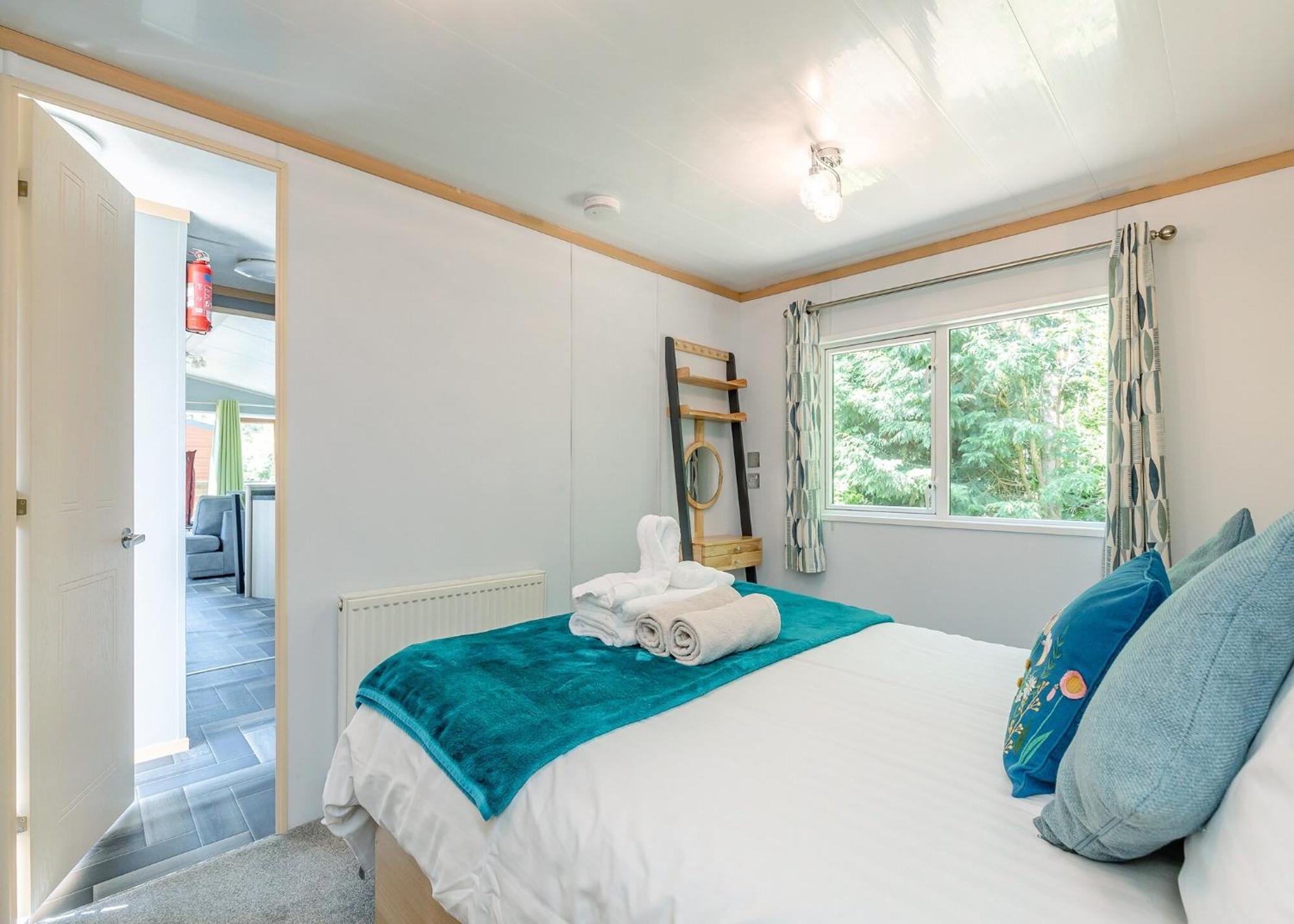 Longnor Wood Holiday Park Buitenkant foto