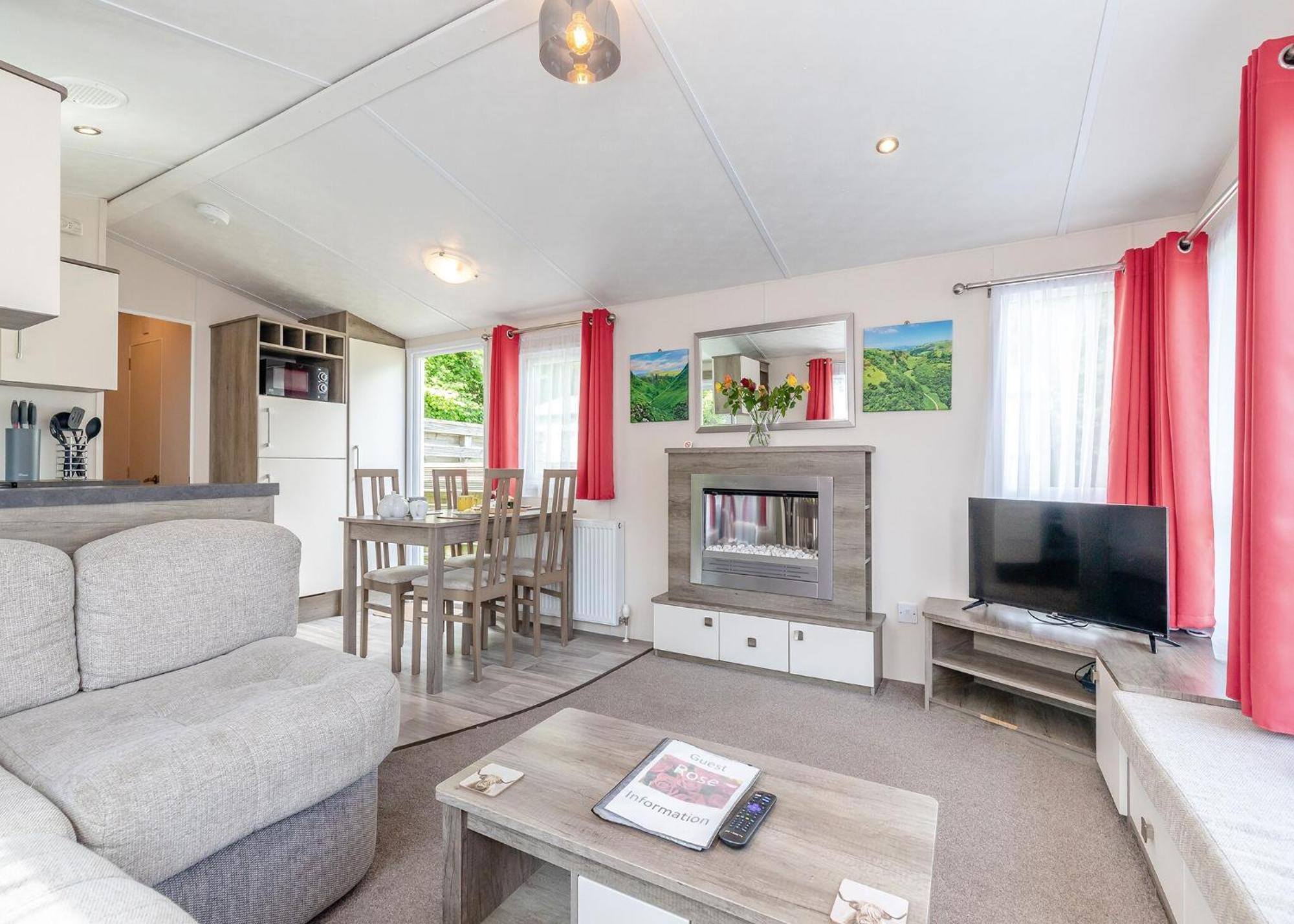 Longnor Wood Holiday Park Buitenkant foto