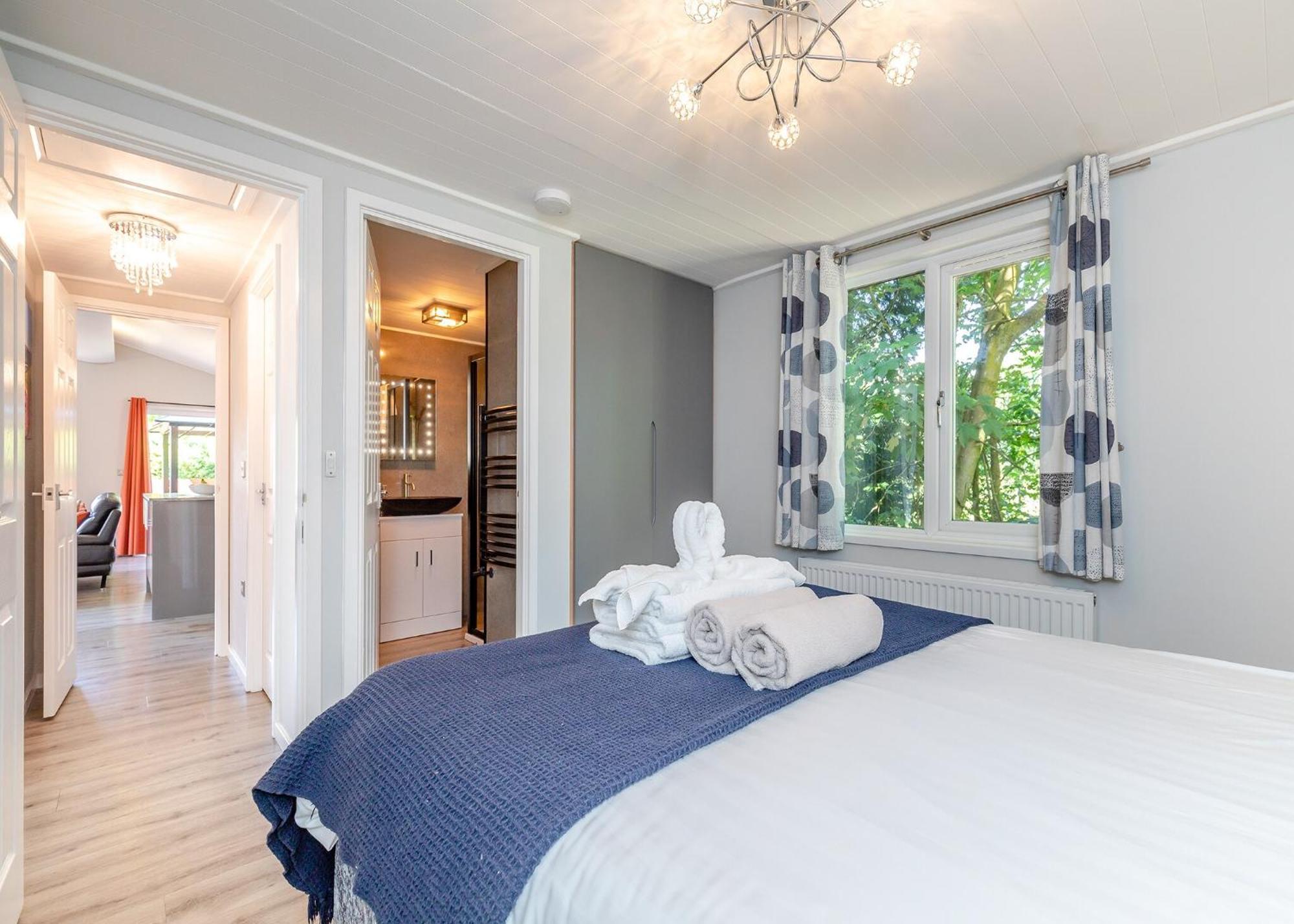 Longnor Wood Holiday Park Buitenkant foto