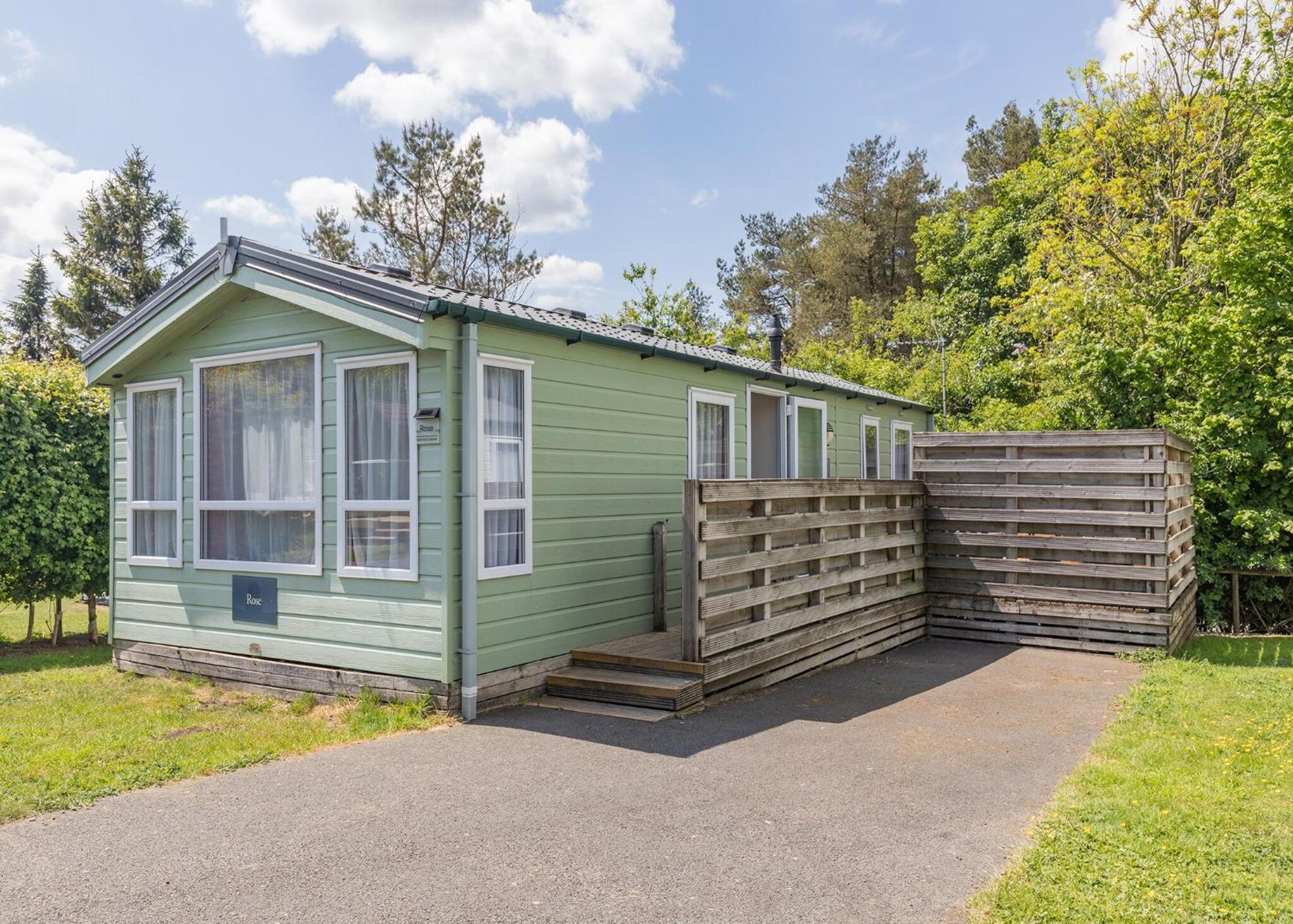 Longnor Wood Holiday Park Buitenkant foto